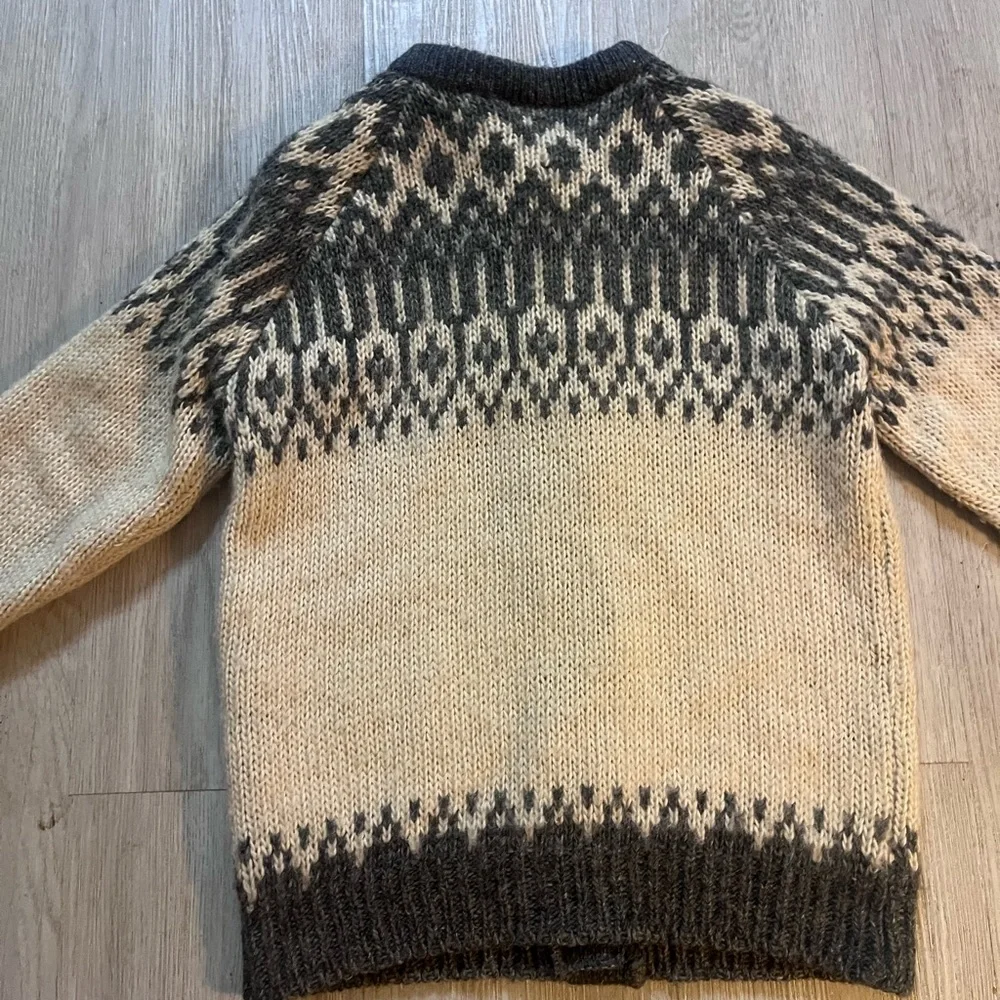 Vintage Nordic Pure Wool cardigan, handmade in Scotland Small